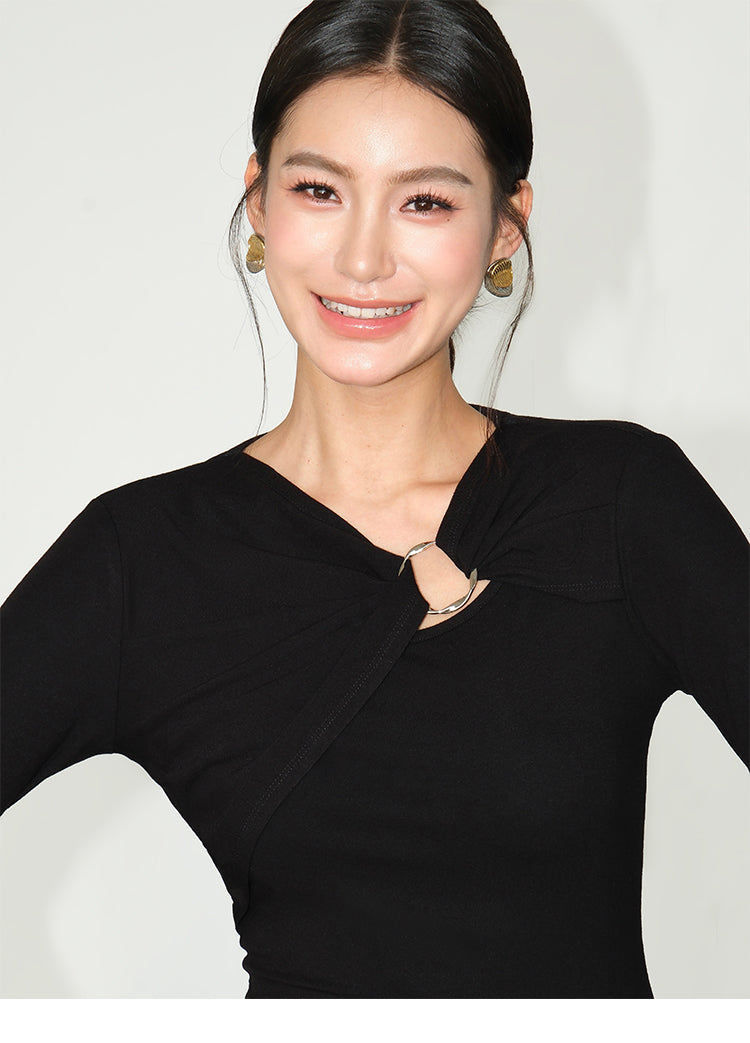 Twist Accent Ring Detail Long-Sleeve Top 180