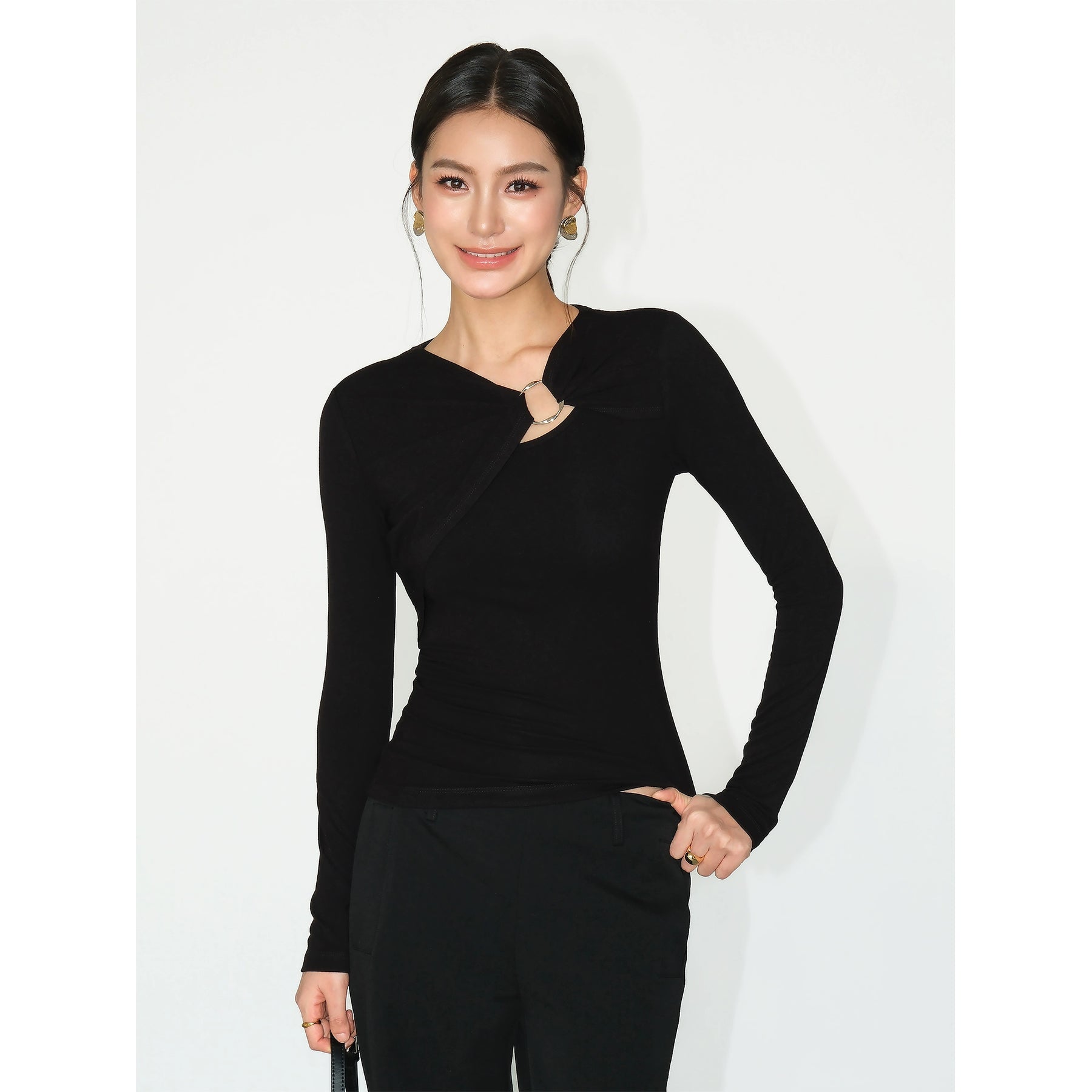 Twist Accent Ring Detail Long-Sleeve Top 180